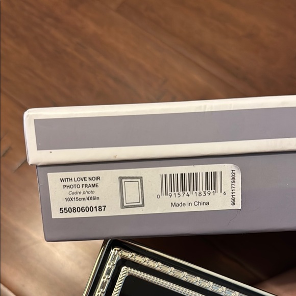 Vera Wang Wedgwood Picture Frame - Picture 3 of 5